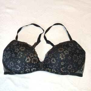 Sz.36B Womens Victoria Secret Padded No Wire Bra